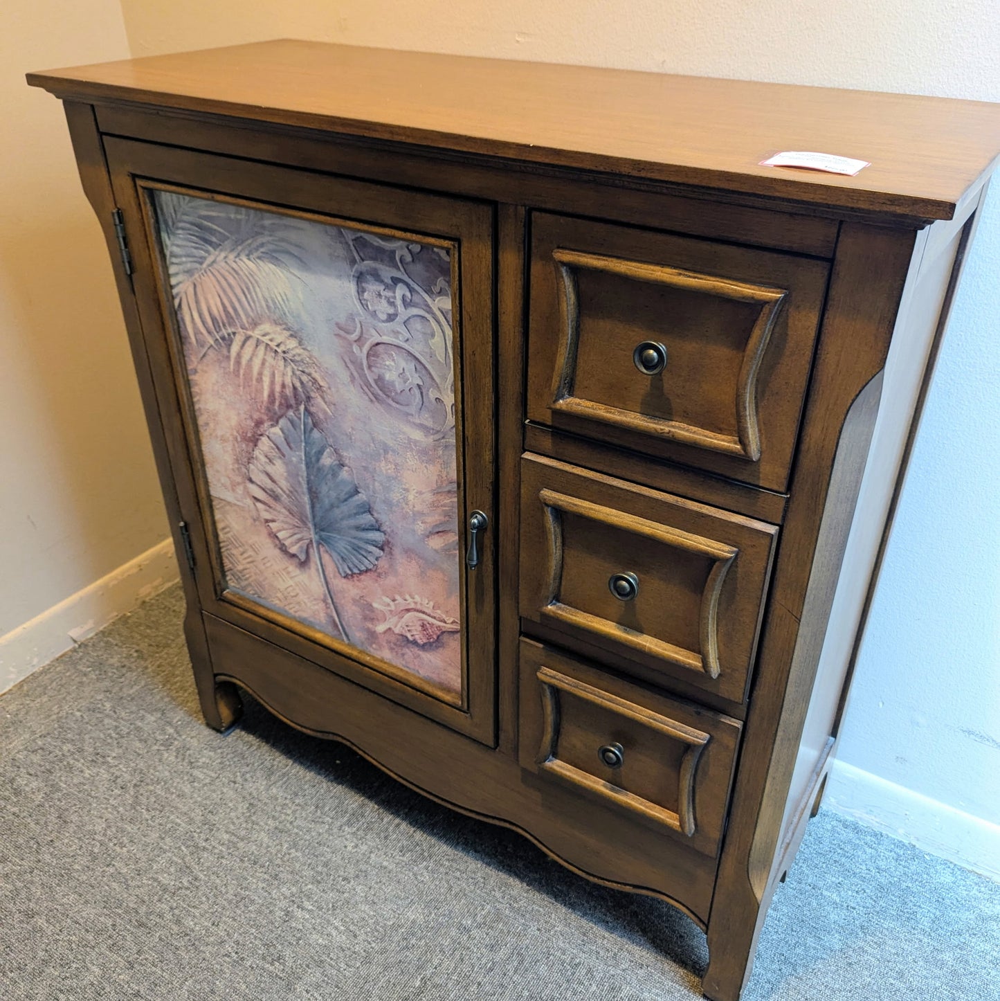 SOUTHERN LIFESTYLES CABINET